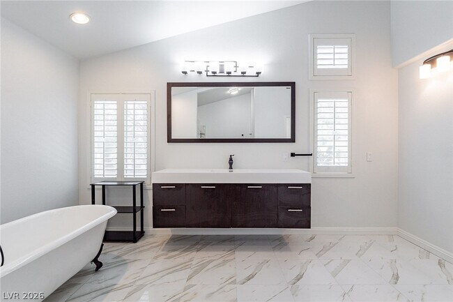 Building Photo - 2384 Denair Way