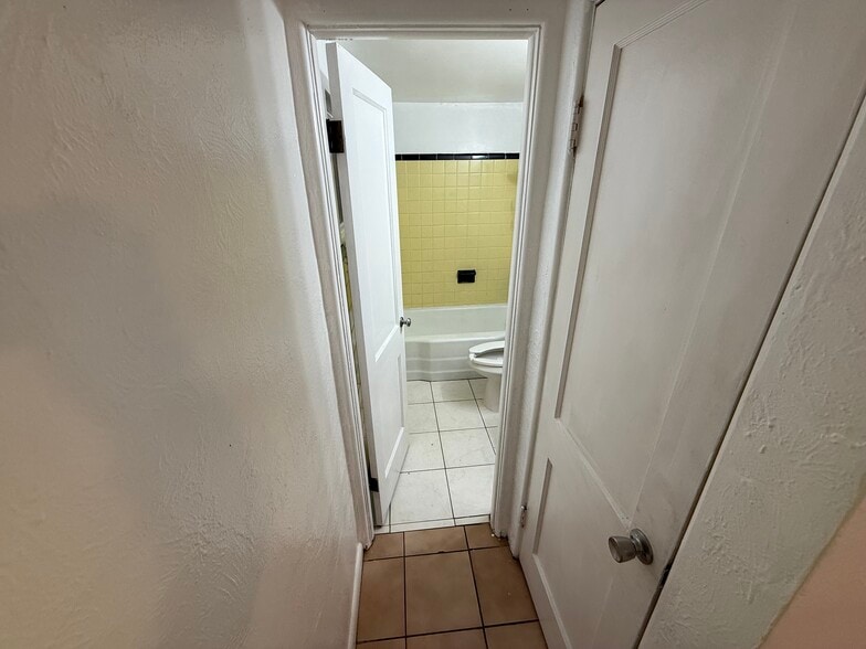 Building Photo - 69 E Seminole Ave