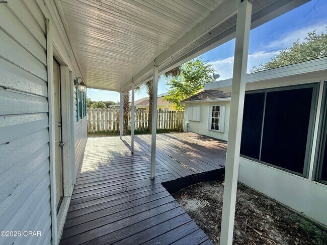 Building Photo - 232 Summerwood Dr