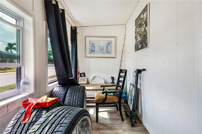 Building Photo - 2012 Wright St