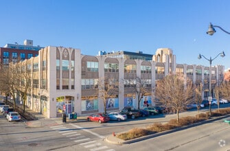 Building Photo - 13thirteen Randolph Street Lofts