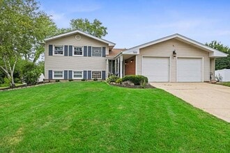 Building Photo - 560 Glen Pl