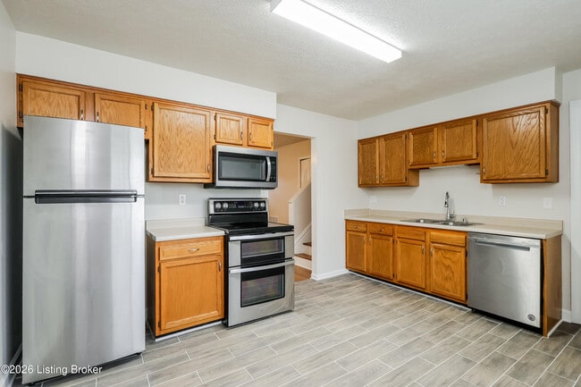 Building Photo - 6125 Park Rd