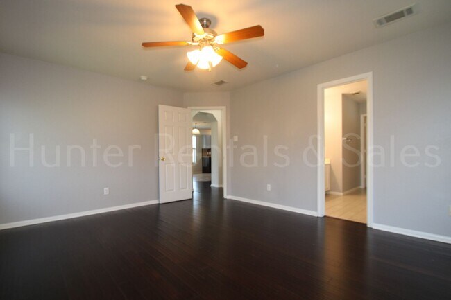 Building Photo - 6712 Taree Loop