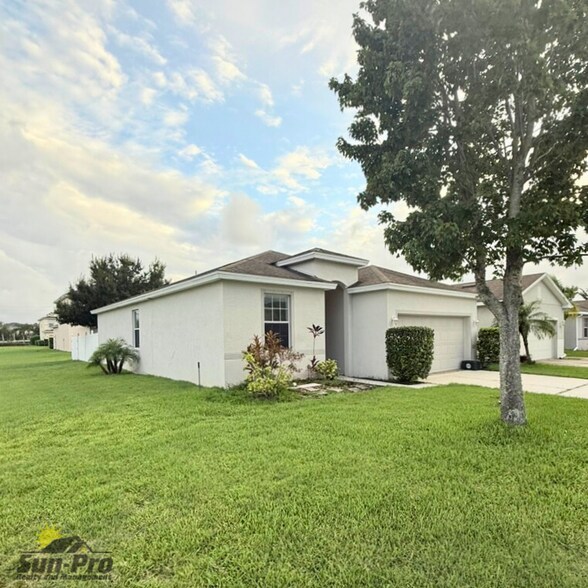 Building Photo - 1932 Cove Point Rd