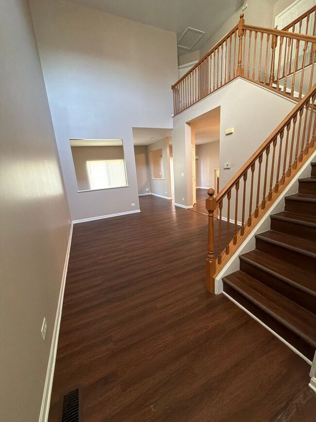 Building Photo - Beautiful 3-Bedroom, 2.5-Bath Townhome