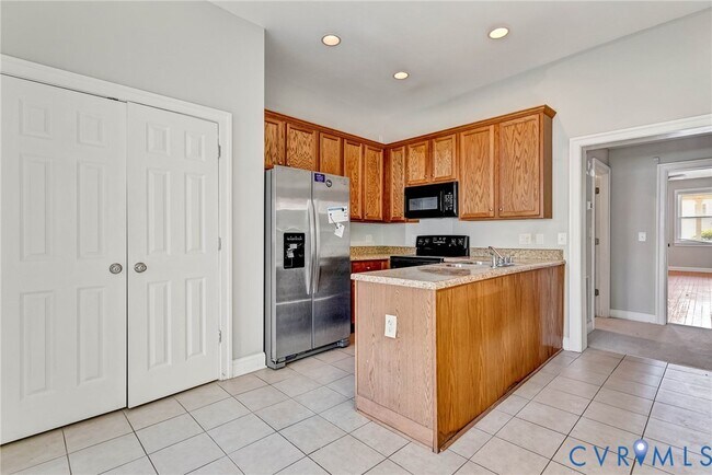 Building Photo - 712 N 24th St