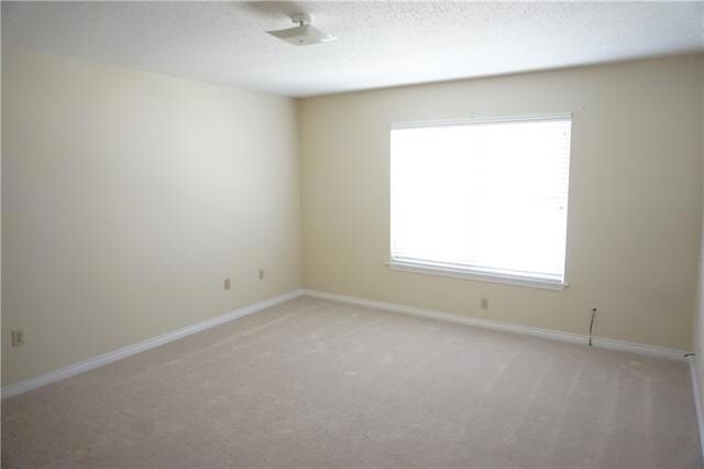 Building Photo - 2720 Whitney Pl