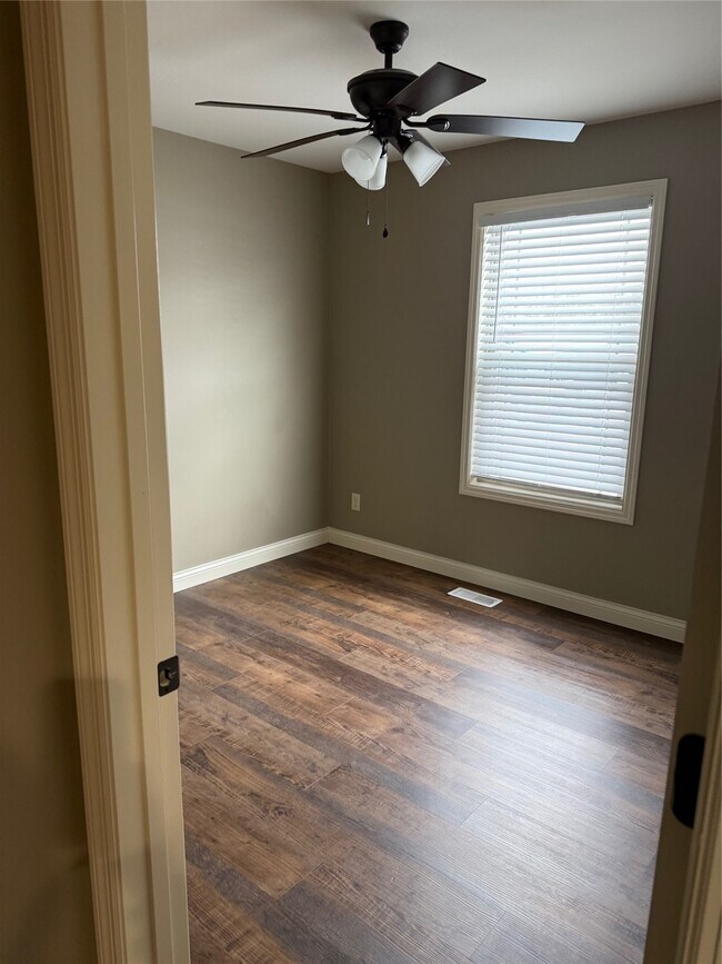 Building Photo - 29493 Walnut Valley Ct