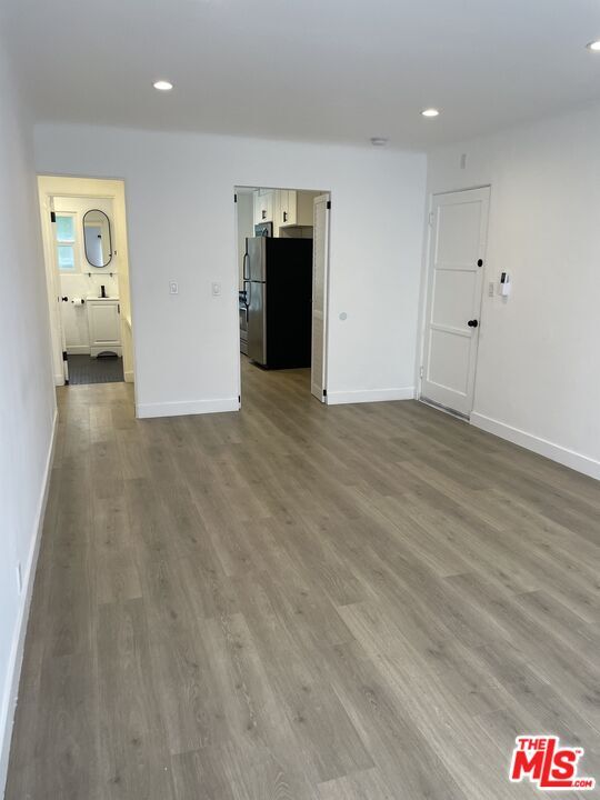 Building Photo - 1254 N Orange Grove Ave