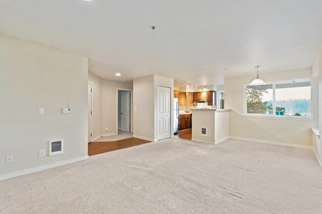 Building Photo - 3926 243rd Pl SE