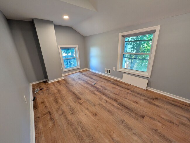 Building Photo - Charming 6-Bedroom 2-Bathroom Home in Asbury Park!