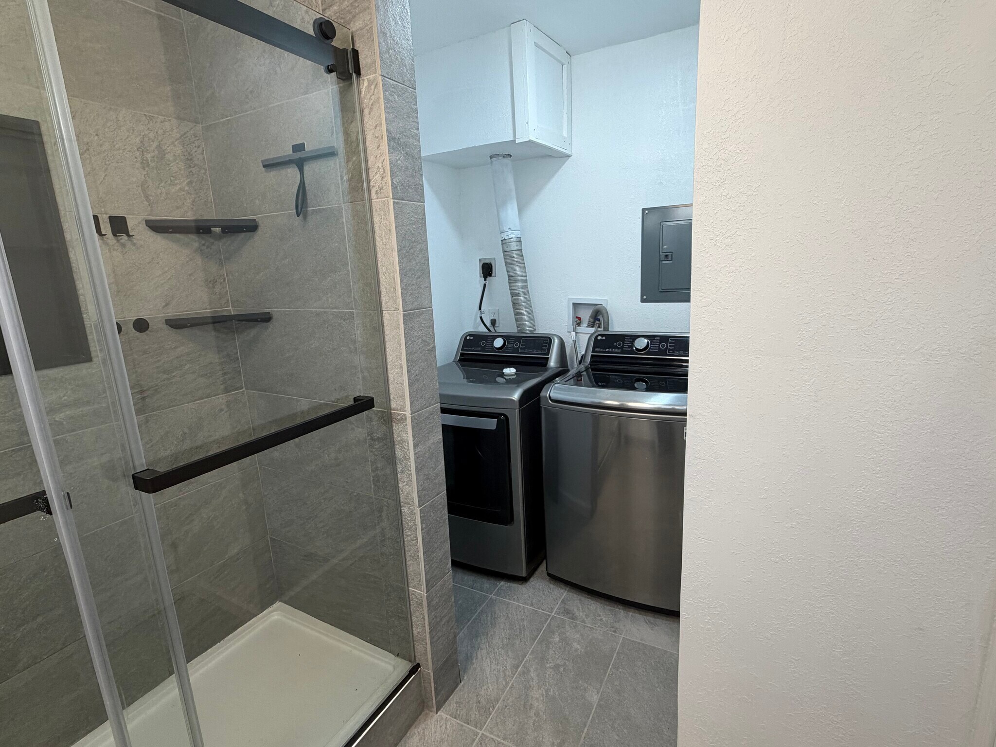 Building Photo - 2207 Fairfield Ave