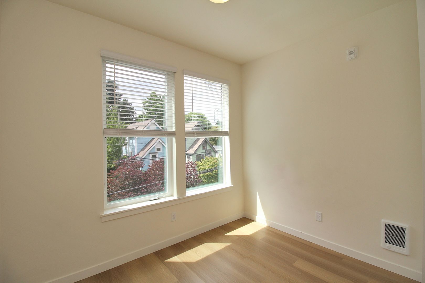 Building Photo - 1111 SE Tenino St