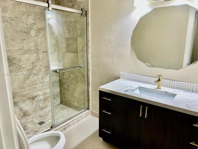 Building Photo - 875 NW 80th Terrace