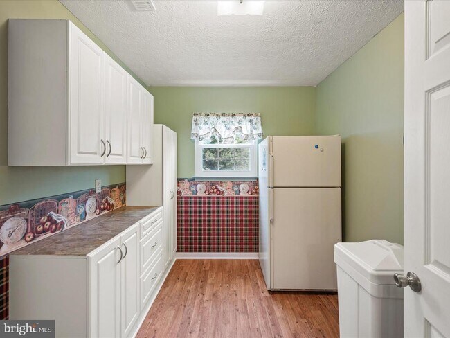 Building Photo - 112 Jefferson Ct