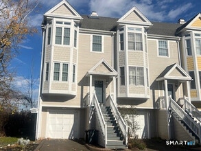 Building Photo - 924 Quinnipiac Ave