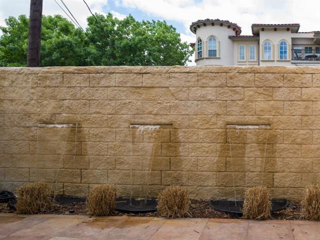 Building Photo - 3408 Armstrong Ave