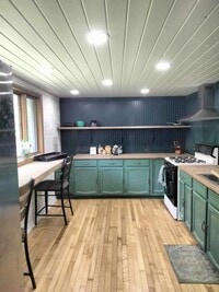 Building Photo - 1222 9th St S