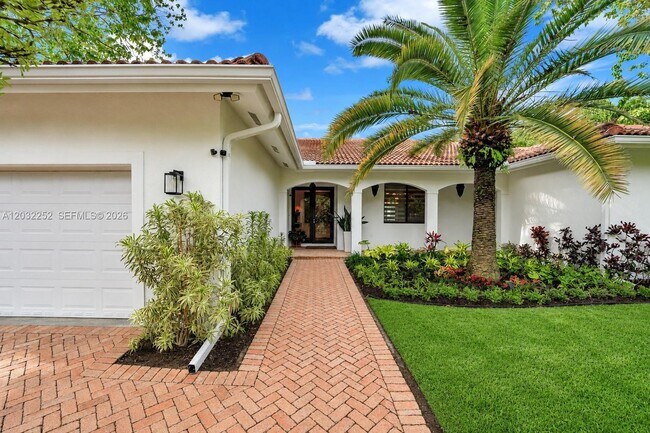 Building Photo - Southwest 84th Street, Miami, FL 33143 - 4 BR 3.5 BA house