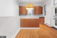 Building Photo - 727 S 7th St