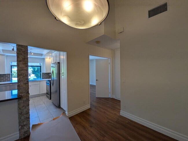 Building Photo - 10051 Topanga Canyon Blvd