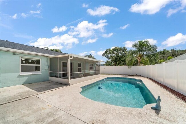 Building Photo - 5726 Ridgestone Dr