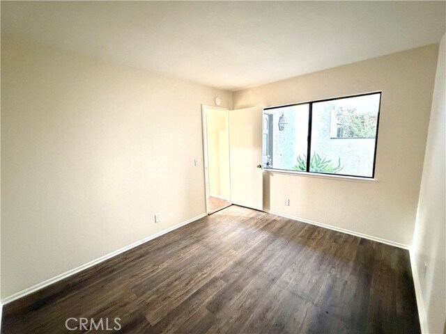 Building Photo - 1718 Chattanooga Ct