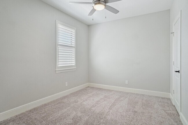 Building Photo - 13297 Roanoke Rd