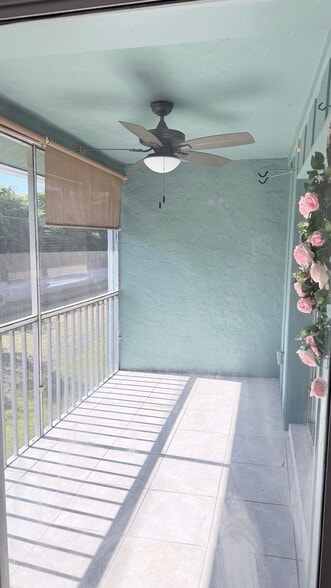 Building Photo - 148 Cypress Way E