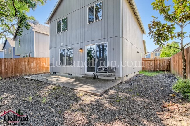 Building Photo - Charming 2-Story Home with Modern Comforts...