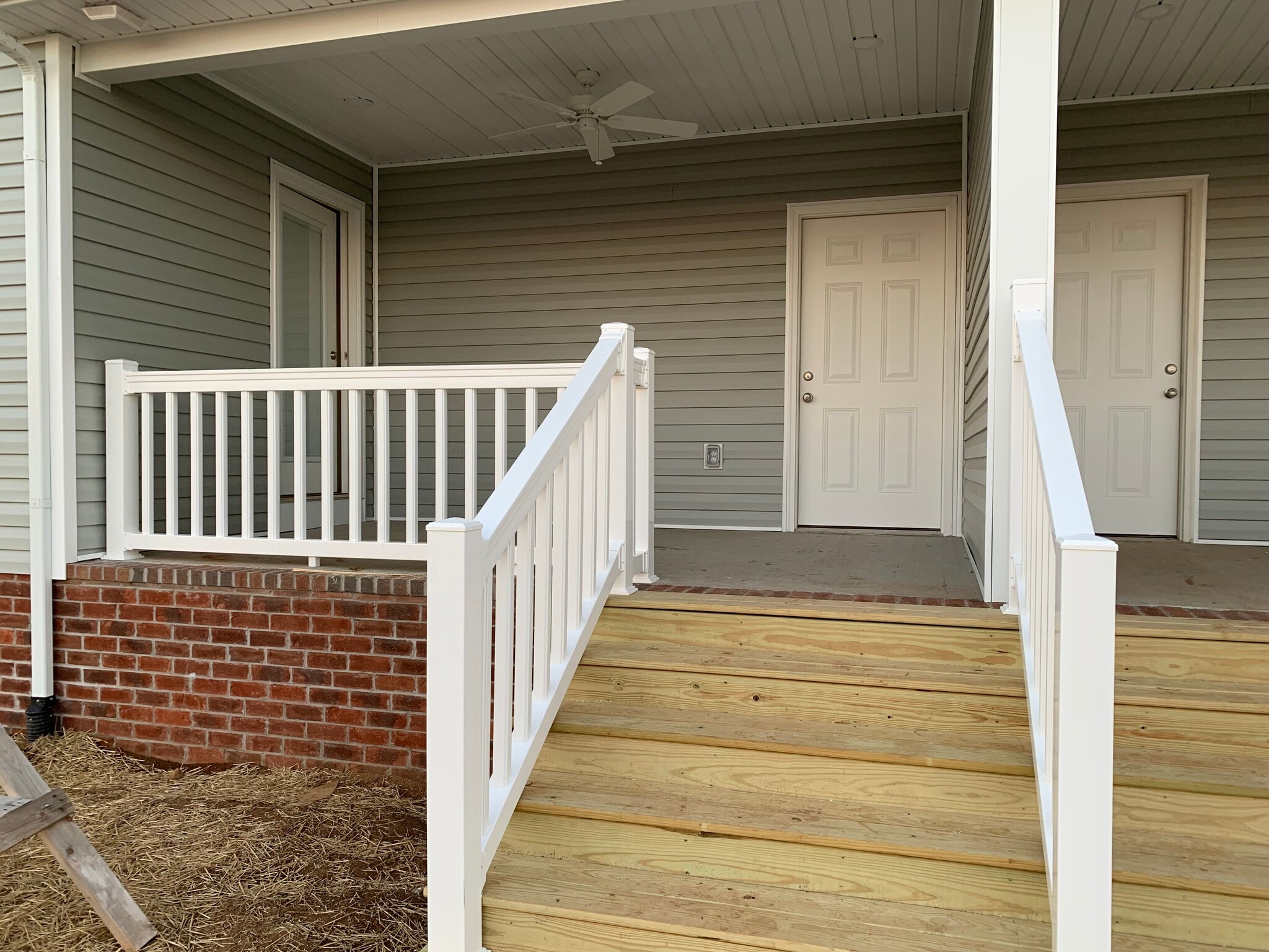 Building Photo - 1566 Thurman Rd