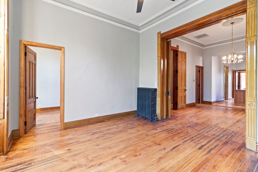 Building Photo - 1512 W Jackson Blvd