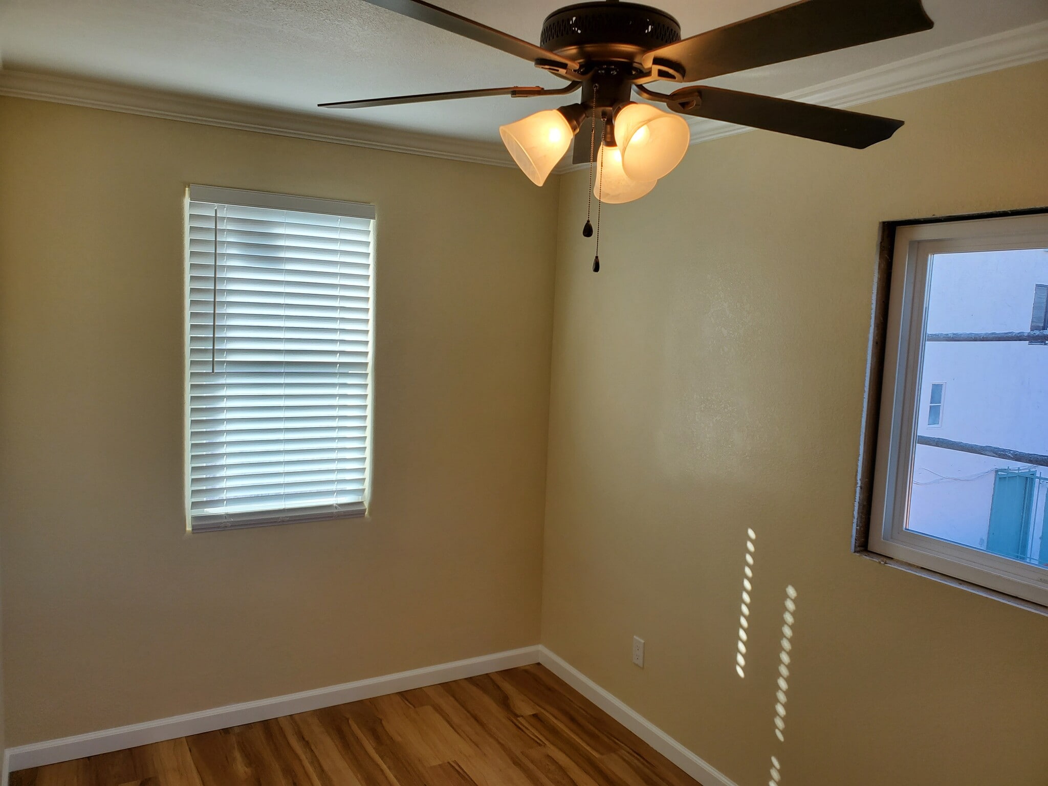 Building Photo - 3549 Highland Ave