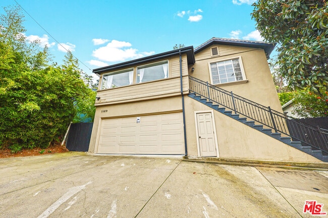 Building Photo - 11419 Sunshine Terrace