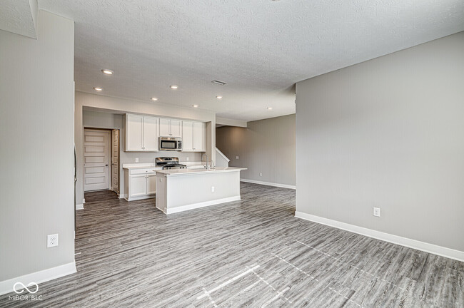 Building Photo - 9623 Beckett St