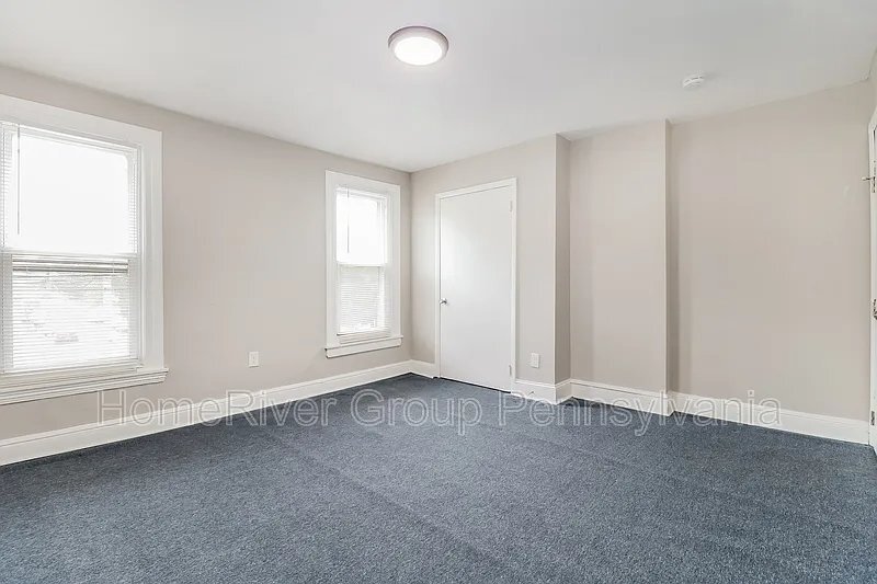 Building Photo - 4928 Wakefield St