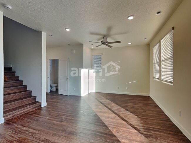 Building Photo - 8967 S John Annie Ln