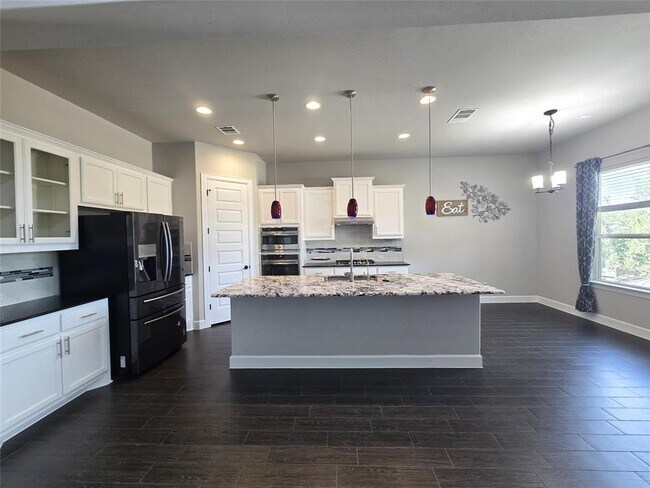 Building Photo - 340 Cross Timbers Dr