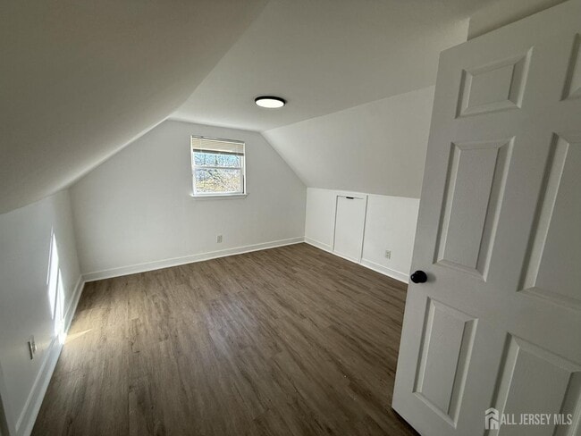 Building Photo - 1060 Terrace Blvd