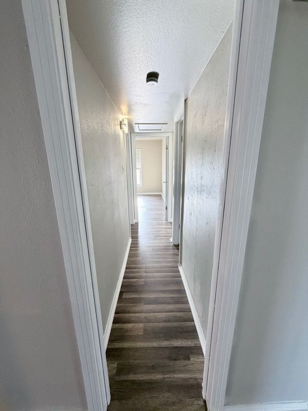 Building Photo - 2736 N Muskingum Ave