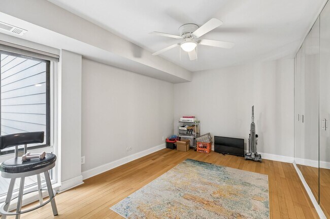 Building Photo - 2 bed/2 bath condo in Penn Valley