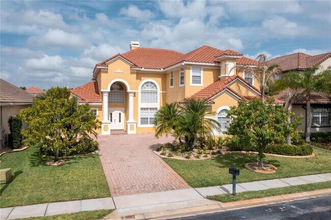 Building Photo - 2333 Pinehurst Ct
