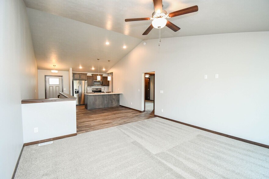 Building Photo - 1114 N Brennan Ct