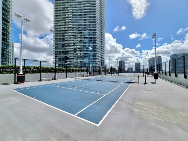 Building Photo - 3131 NE 7th Ave