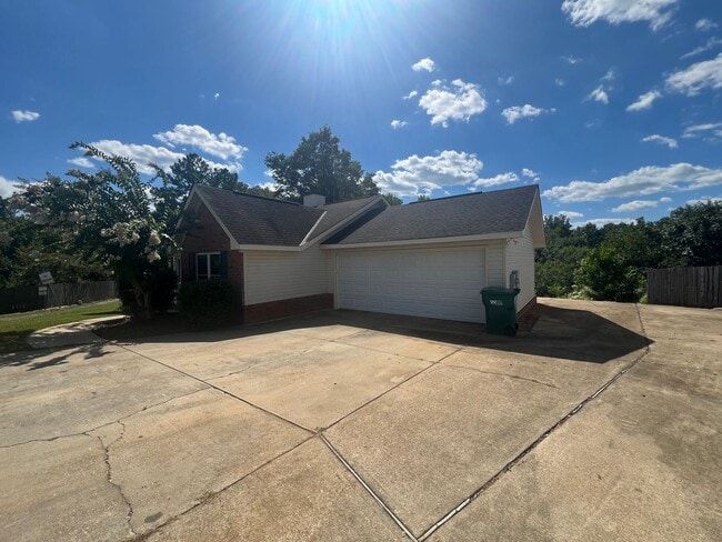 Building Photo - 14163 River Point Cir