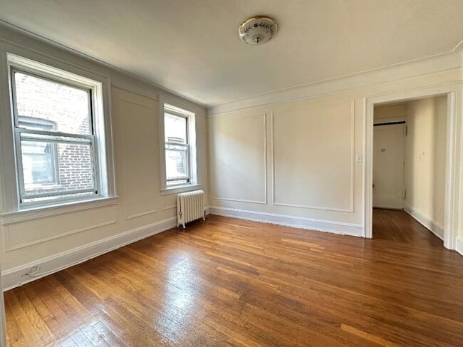 Building Photo - 1 bedroom in ASTORIA NY 11102