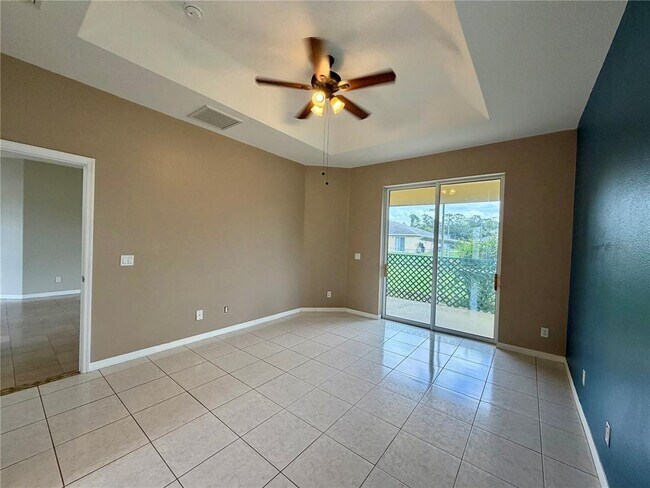 Building Photo - 1204 S San Mateo Dr