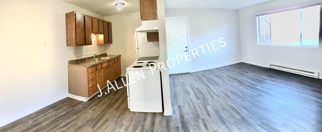Primary Photo - 1805 Parker Cir