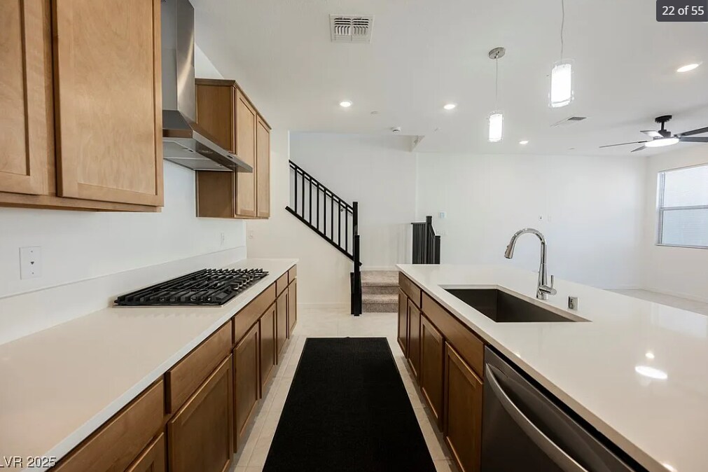 Building Photo - 2487 Altitude St